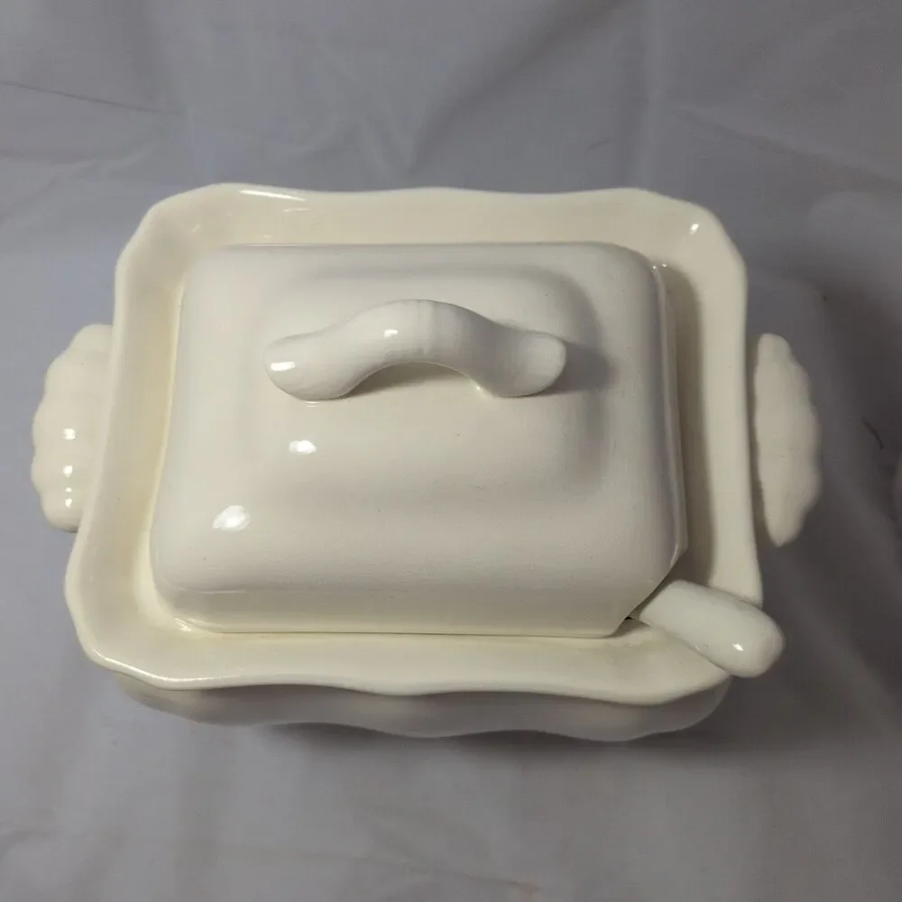 Vintage White Ceramic Soup Tureen with Lid and Ladle Scalloped Cream Shabby Chic
